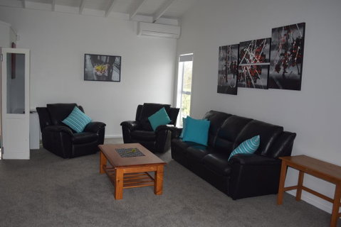 Kowhai Rest - Accommodation New Zealand 1