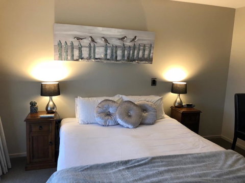 Lake Brunner Longhouse - Accommodation New Zealand 3