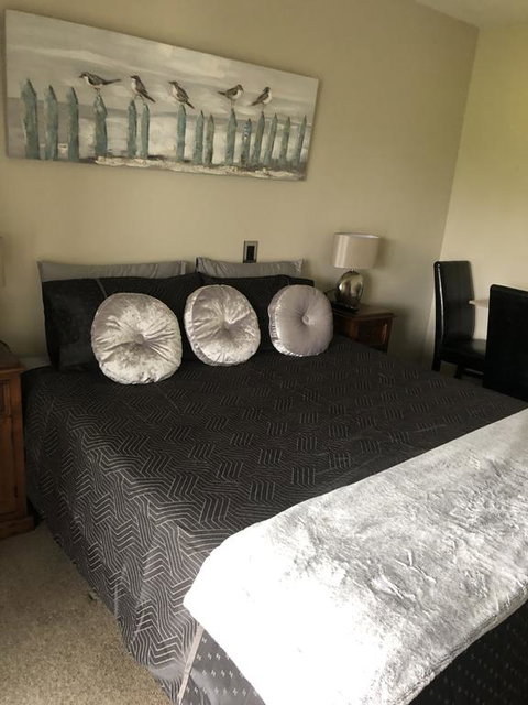 Lake Brunner Longhouse - Accommodation New Zealand 1