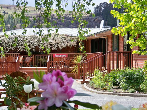 Lake Roxburgh Lodge - Accommodation New Zealand 0
