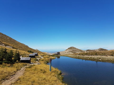 Lake Stella Mountain Huts - Accommodation New Zealand 1