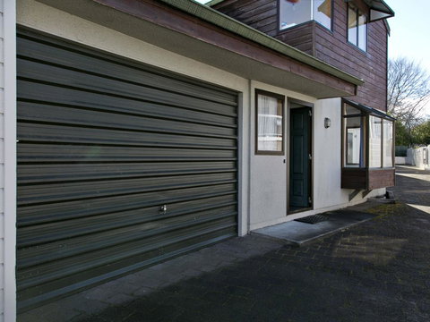 Lake Terrace Townhouse - Taupo Holiday Unit - Accommodation New Zealand 3