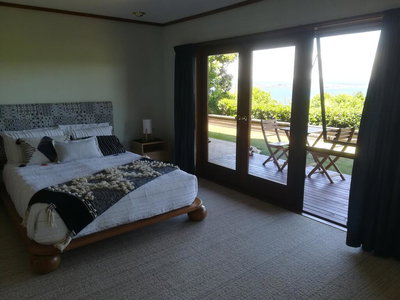 Lake View Garden Apartment