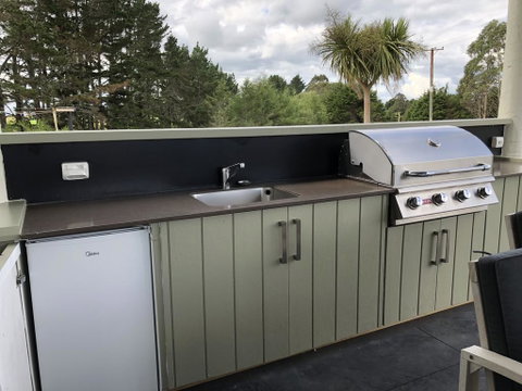 Lakefront Holiday Home - Accommodation New Zealand 3