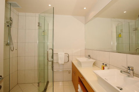 Lakeside Apartments - Accommodation New Zealand 1