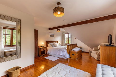 Last Straw Cottage - Accommodation New Zealand 1