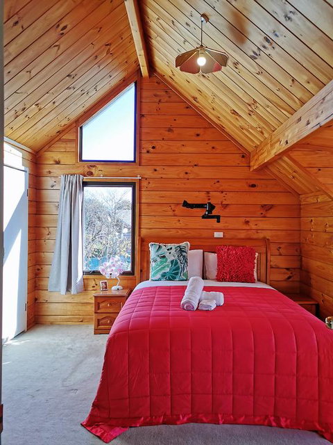 Lock Wood House - Accommodation New Zealand 3