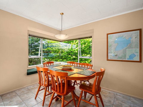 Lodge On Logan - Lake Taupo Holiday Home - Accommodation New Zealand 3