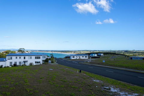 Lofty Heights - Karikari Peninsula Holiday Home - Accommodation New Zealand 2
