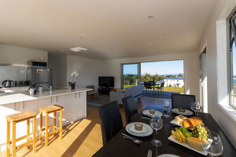 Lofty Heights - Karikari Peninsula Holiday Home - Accommodation New Zealand 3