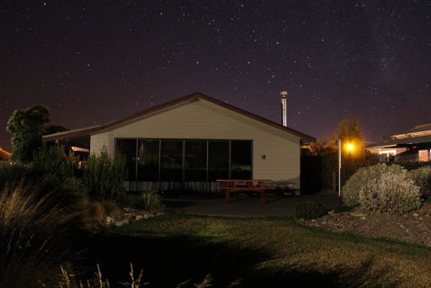 Lucky Irishman, FREE WIFI - Accommodation New Zealand 0