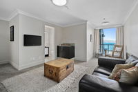 Luxury Beacon Penthouse Studio