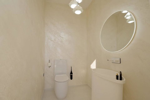 Luxury Mansion In Waverley With Stunning Views - Accommodation New Zealand 3