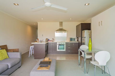 Lyon Park Views - Whitianga Holiday Apartment - Accommodation New Zealand 1