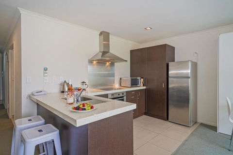 Lyon Park Views - Whitianga Holiday Apartment - Accommodation New Zealand 2