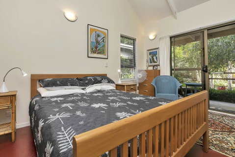 Mahurangi West Cottage By The Beach - Auckland Holiday Home - Accommodation New Zealand 3
