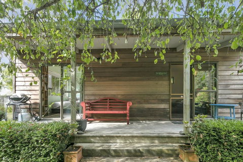 Mahurangi West Cottage By The Beach - Auckland Holiday Home - Accommodation New Zealand 0