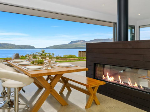 Mana Sarovar - Designer Lake Tarawera Holiday Home - Accommodation New Zealand 0