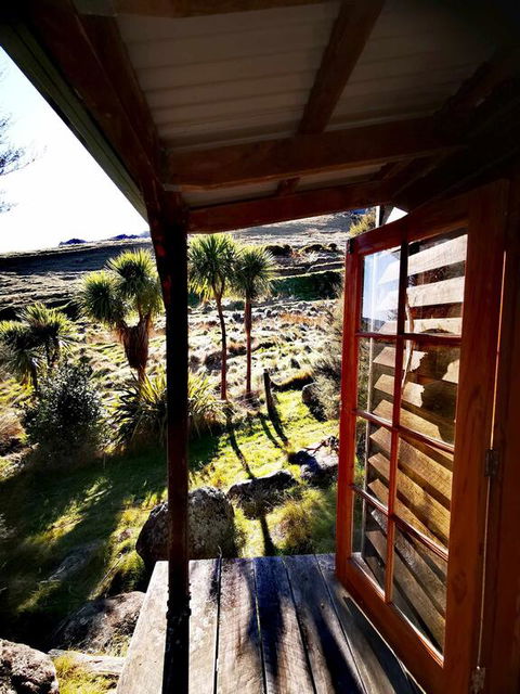 Manaaki Mai, Rustic Retreat - Accommodation New Zealand 3