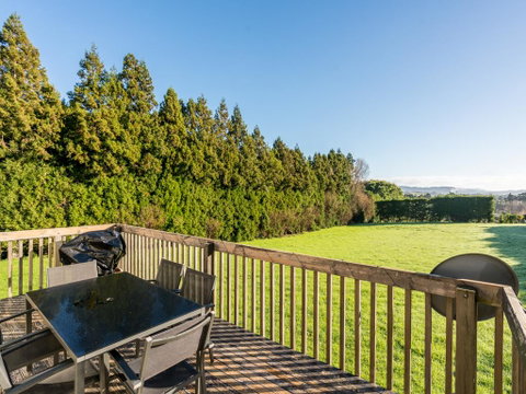 Mangawhai Views - Mangawhai Holiday Home - Accommodation New Zealand 0