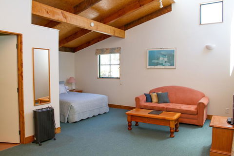 Margrain Vineyard Villas - Accommodation New Zealand 3