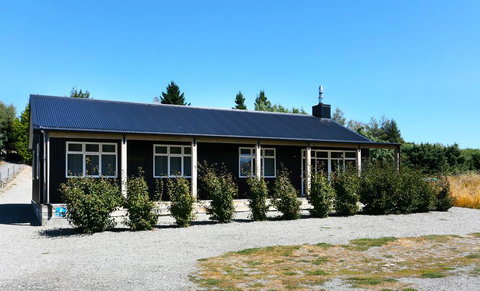 Matagouri Cottage - Accommodation New Zealand 1