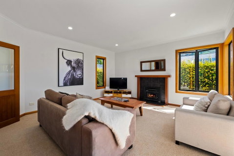 Meadowstone House - Wanaka Holiday Home - Accommodation New Zealand 3