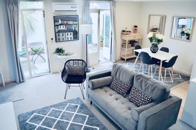 Mews Cottage In The Charming Merivale Precinct