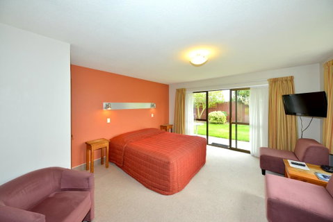Middlepark Motel - Accommodation New Zealand 0