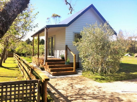 Mirror Creek Holiday Cottage - Accommodation New Zealand 0