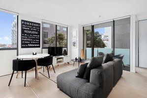 Modern  sophisticated apartment in prime location
