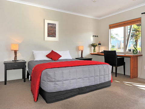 Mohua Motels - Accommodation New Zealand 0