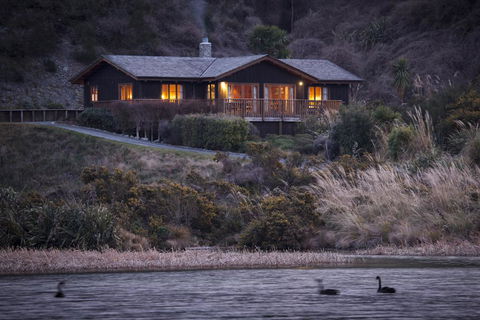 Montrose Estate - Accommodation New Zealand 0