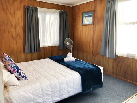 Motutere Bay Top 10 Holiday Park - Accommodation New Zealand 3