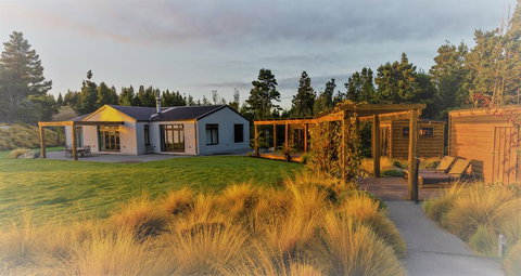 Mt Cook Lakeside Retreat - Accommodation New Zealand 1