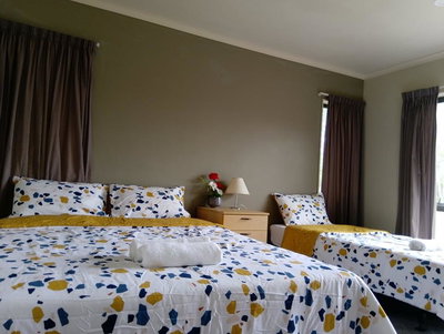 Nielsen Gardens - Triple Room With Private Bathroom