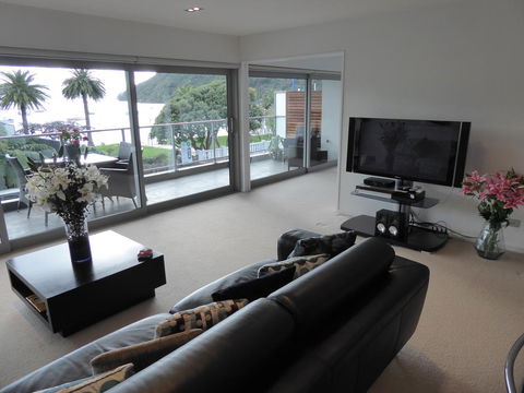No 3 @ The Quay - Accommodation New Zealand 1