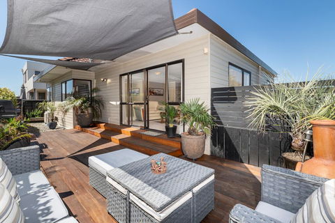 Ocean Beach Getaway - Accommodation New Zealand 1