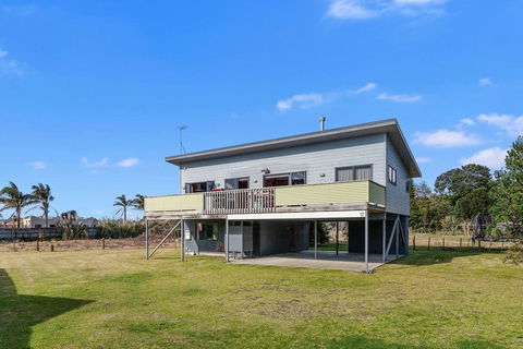 Ohope Sunshine Escape - Ohope Holiday Home - Accommodation New Zealand 1