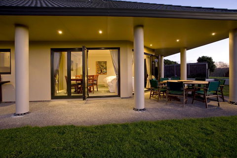 Okura River Vacations - Accommodation New Zealand 1