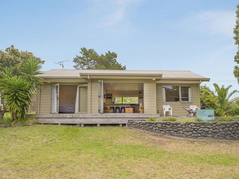 On The Green - Pauanui Holiday Home - Accommodation New Zealand 0
