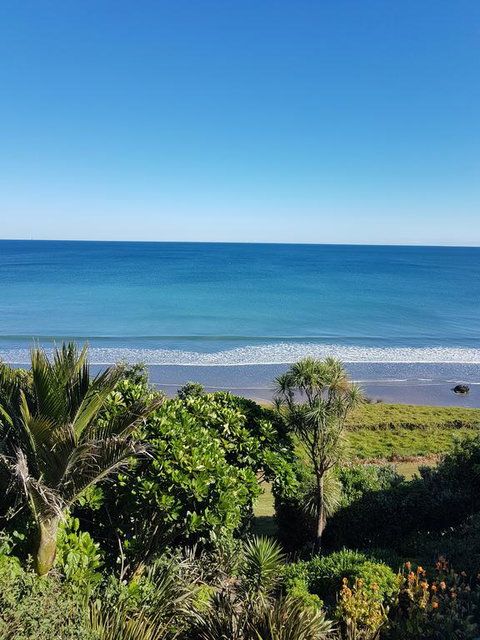 Onaero Beach Vista - Accommodation New Zealand 0