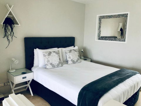Oneroa Bay Villas - Accommodation New Zealand 1