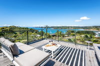 Oneroa Views With Spa Pool - Waiheke Holiday Home