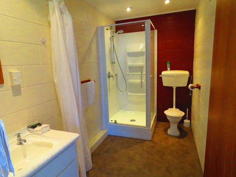 Opunake Motel And Backpackers Lodge - Accommodation New Zealand 3