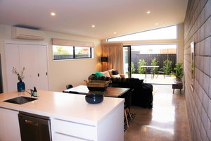 PERFECT ON POWDERHAM - PRIME INNER CITY LOCATION