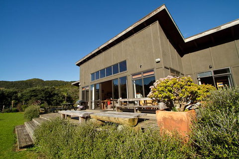 Piha Beachstay Accommodation - Accommodation New Zealand 1
