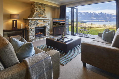 Platinum Queenstown - Accommodation New Zealand 0