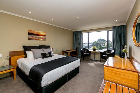 Plymouth International - Accommodation New Zealand 3