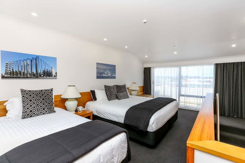 Plymouth International - Accommodation New Zealand 2